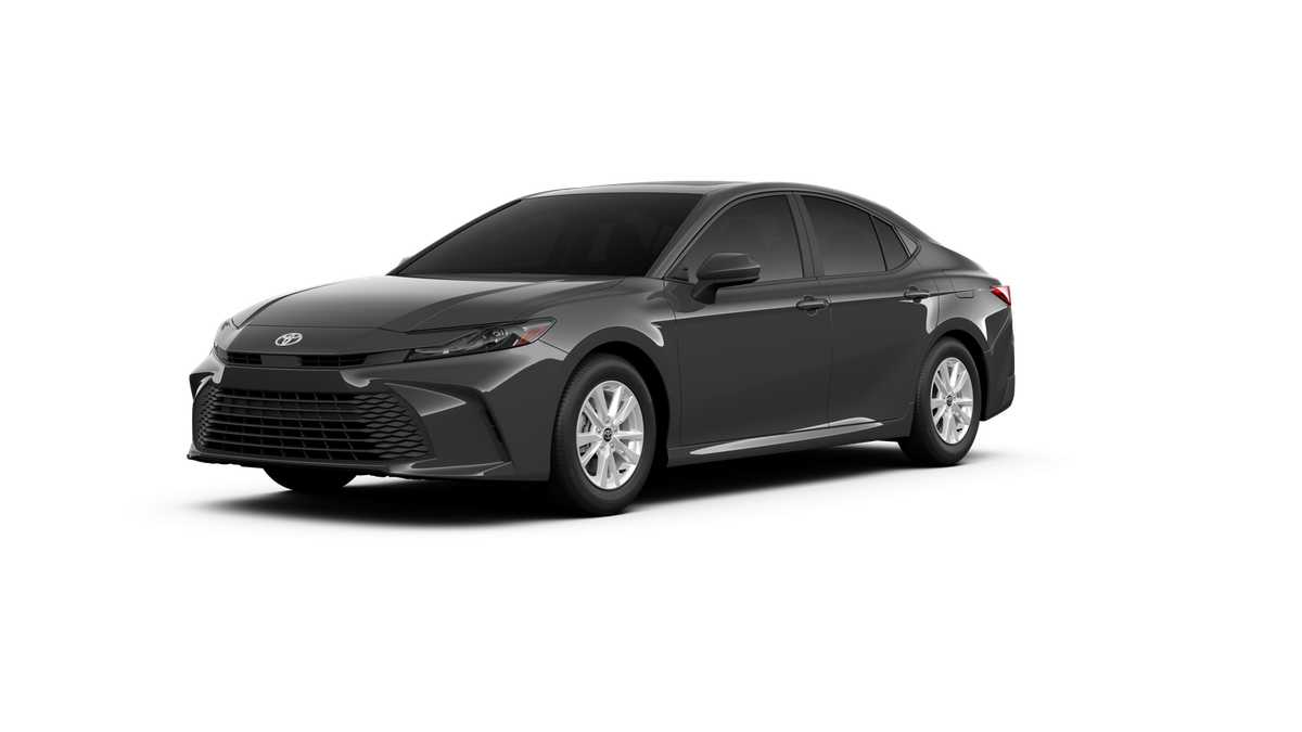 2026 Toyota Camry LE's photo