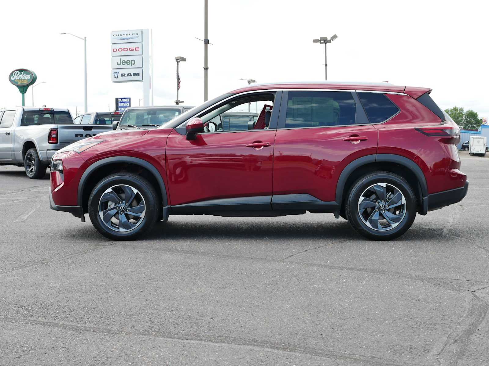 Certified 2024 Nissan Rogue SV with VIN JN8BT3BB7RW176414 for sale in Brainerd, Minnesota