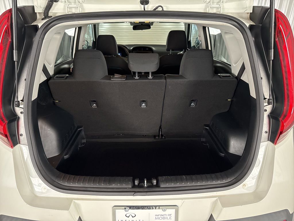 2022 Kia Soul LX photo 17