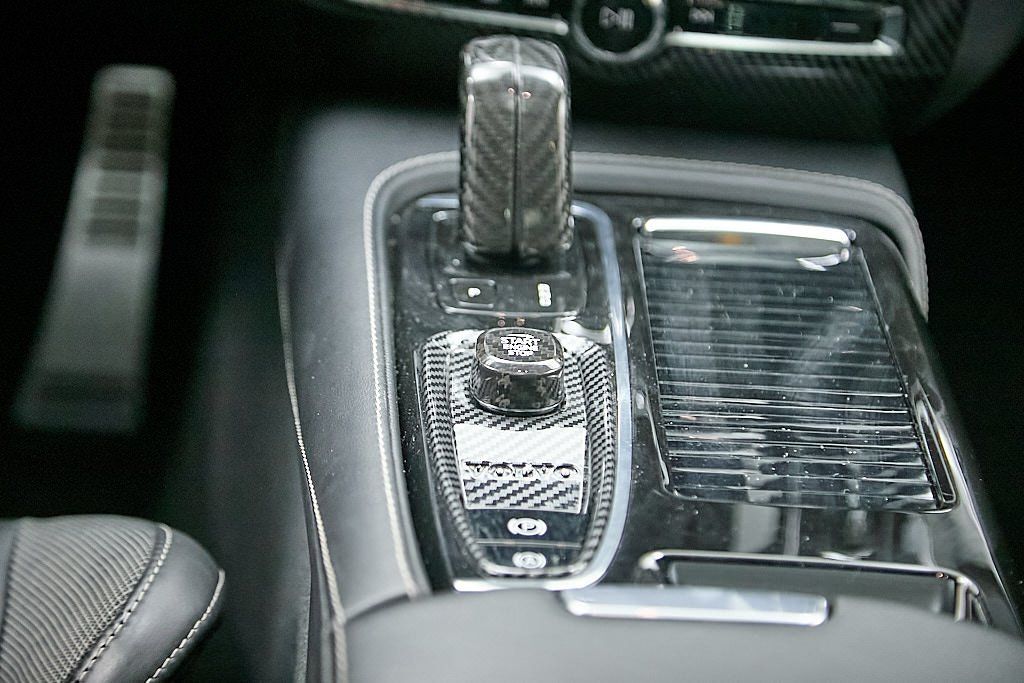 2022 VOLVO S60 - Image 30