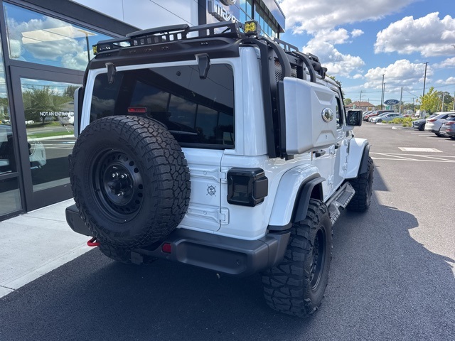 2024 Jeep Wrangler Sahara photo 3