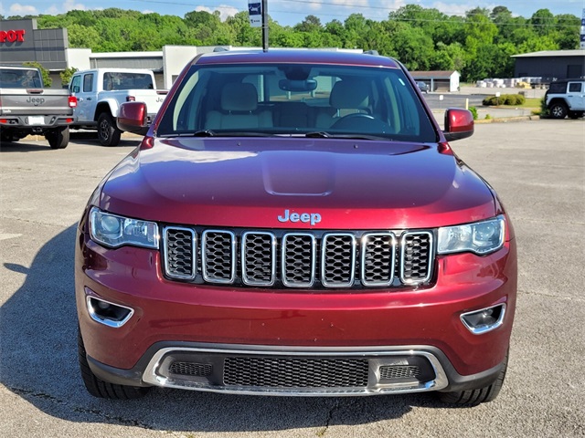 Used 2018 Jeep Grand Cherokee Laredo E with VIN 1C4RJEAG0JC253560 for sale in Florence, AL