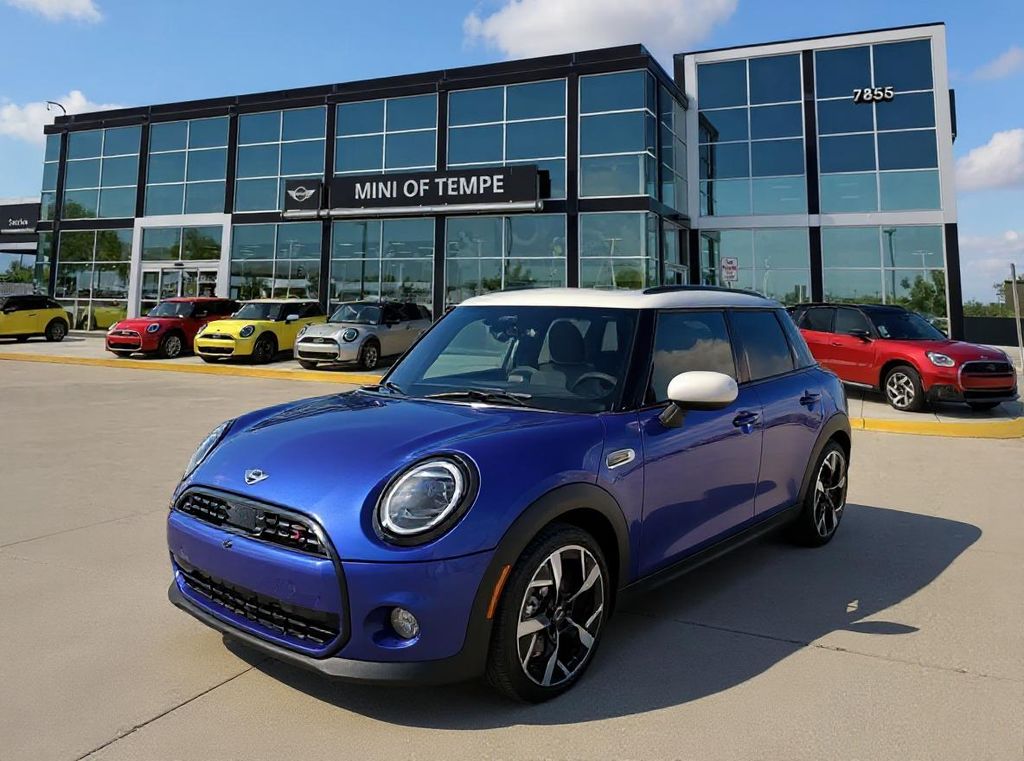 2025 MINI Hardtop 4 Door S's photo