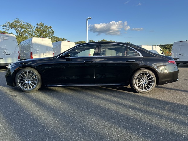 2026 Mercedes Benz S 580 4MATIC photo 4