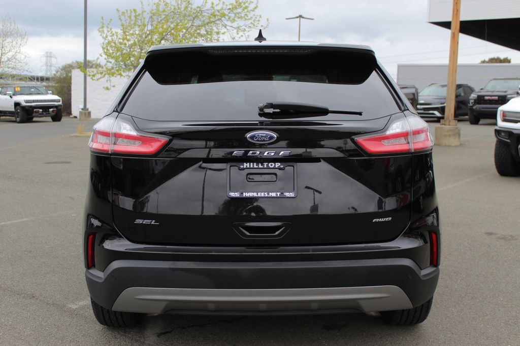 2024 Ford Edge SEL photo 7