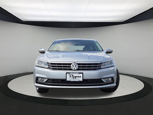 Used 2018 Volkswagen Passat SEL Premium with VIN 1VWCA7A34JC010426 for sale in Whitehall, OH