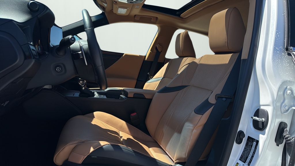2022 Lexus ES 350 Ultra Luxury photo 10