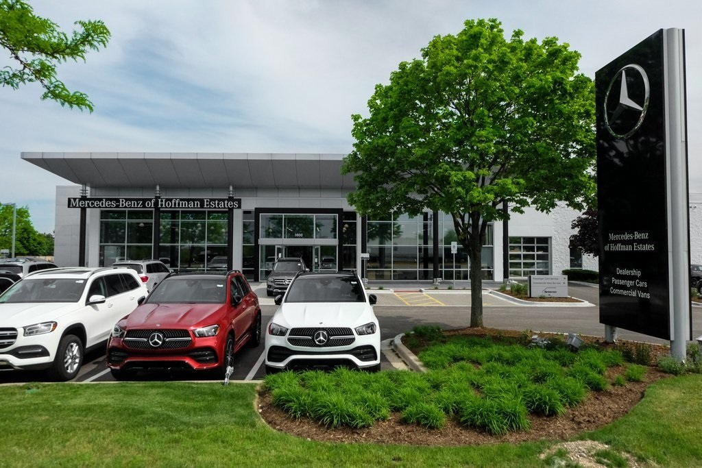 2026 Mercedes Benz GLC 300 4MATIC photo 2