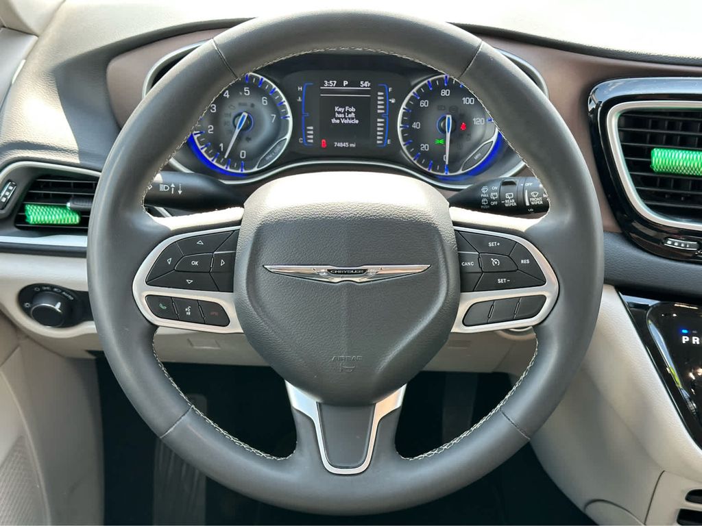 2023 Chrysler Voyager LX photo 23