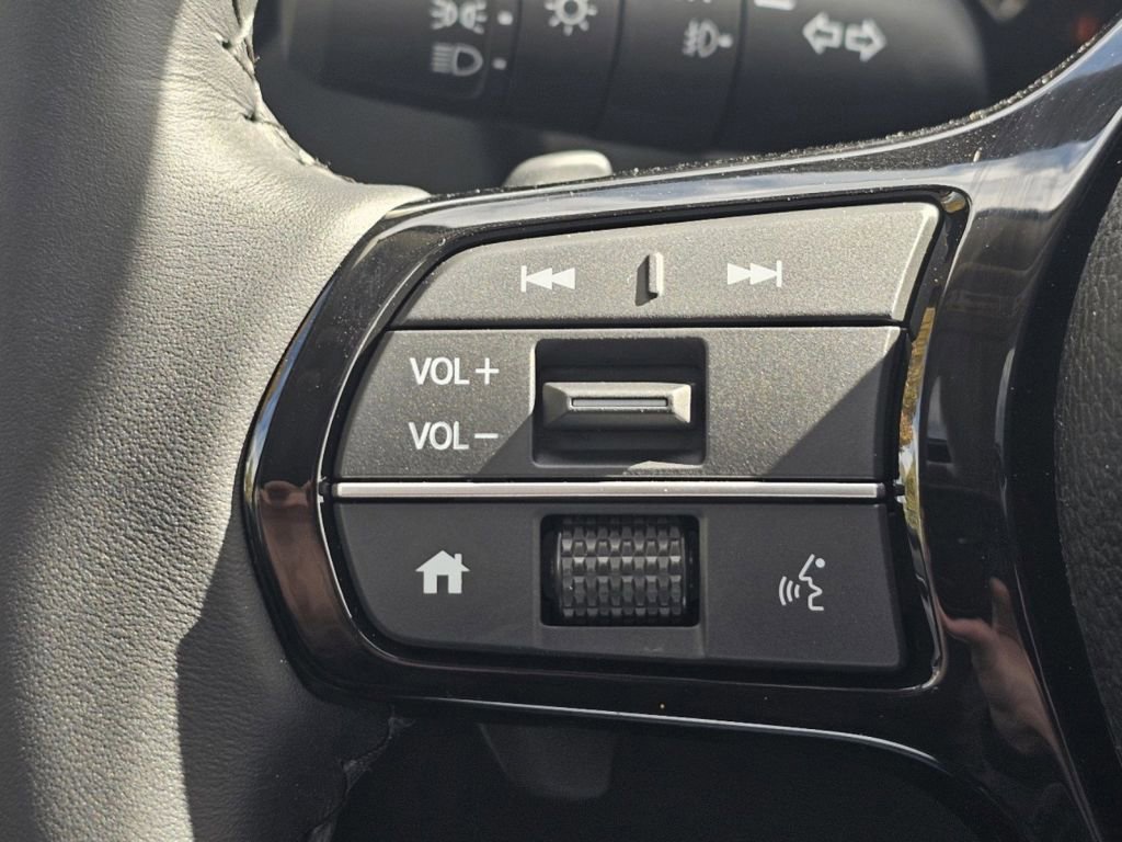 2025 Honda Pilot Touring photo 18