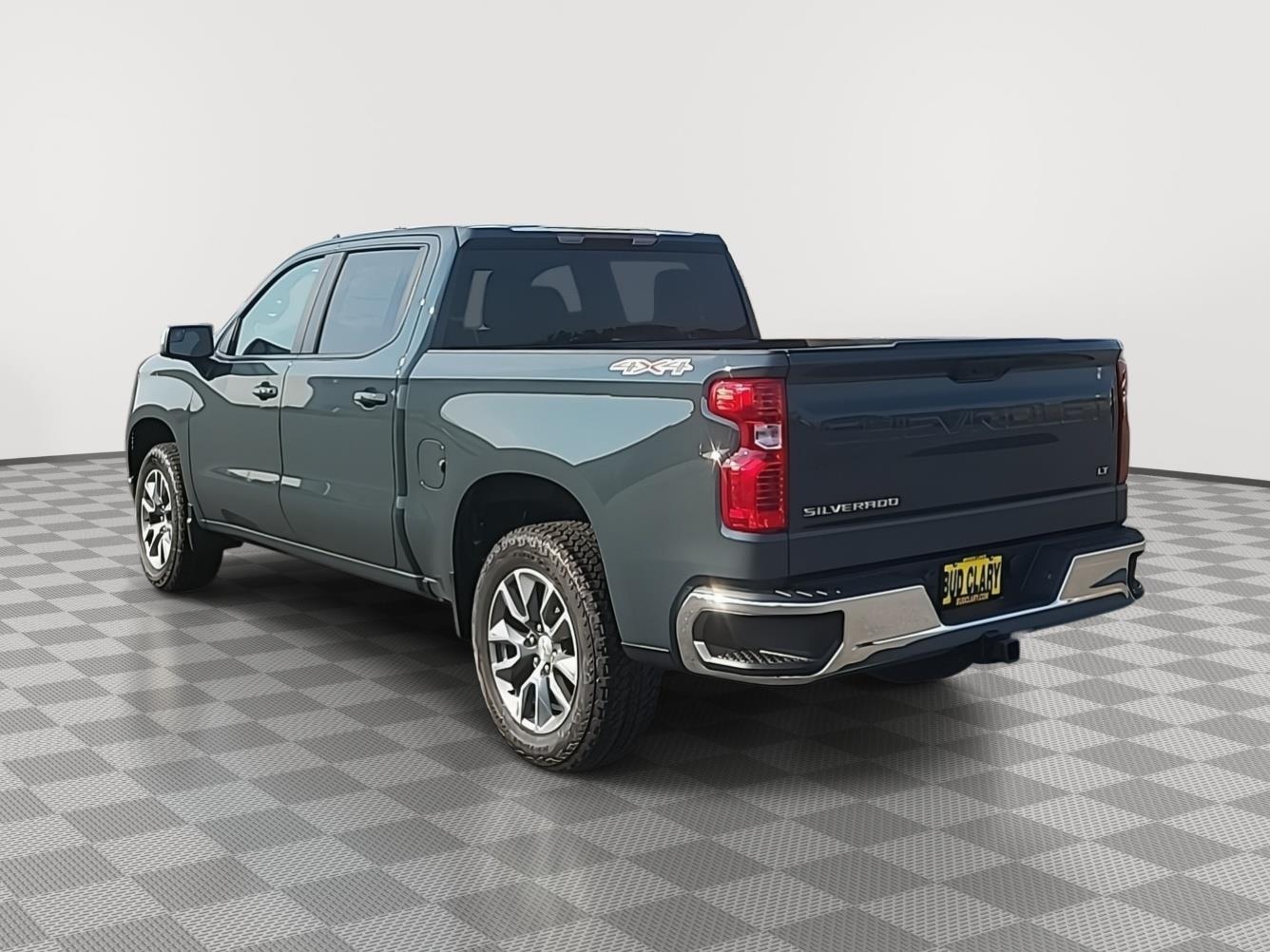 2025 Chevrolet Silverado 1500 LT photo 3