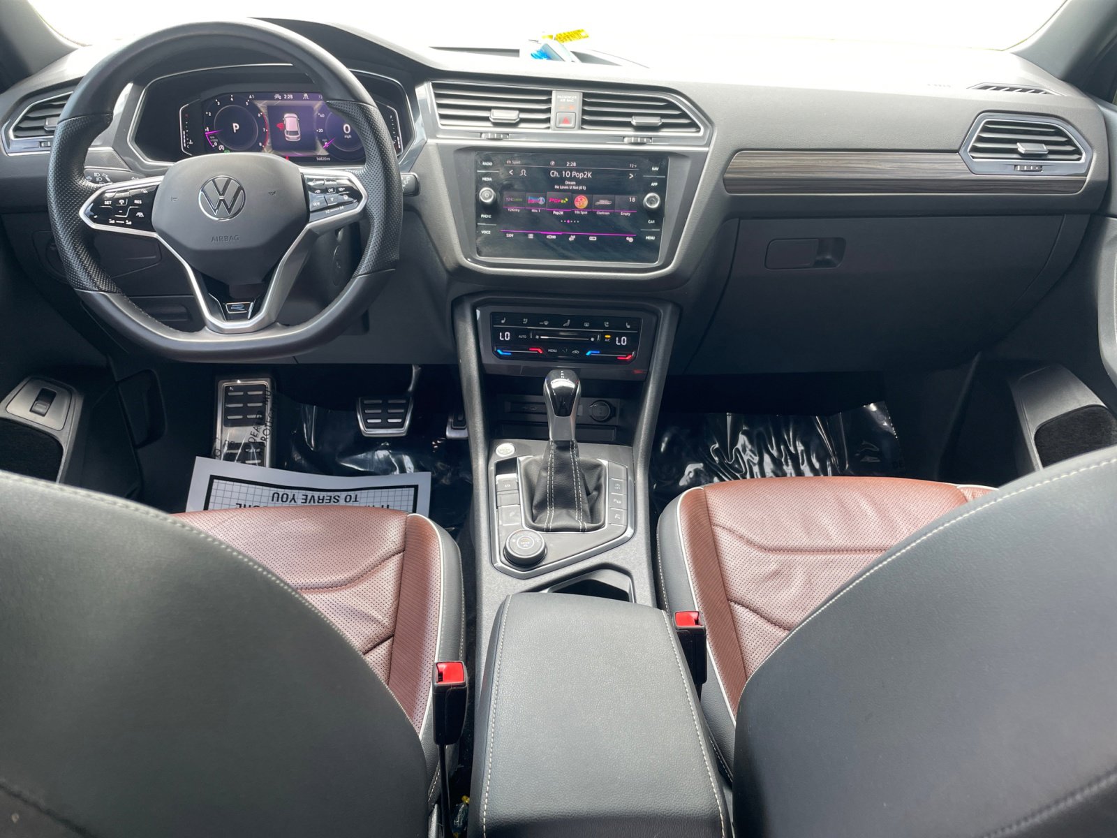 2023 Volkswagen Tiguan SEL R-Line Black photo 14