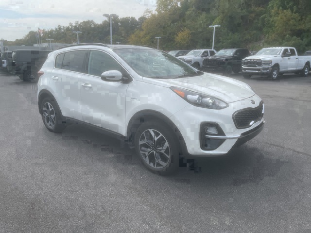 2022 Kia Sportage EX photo 2