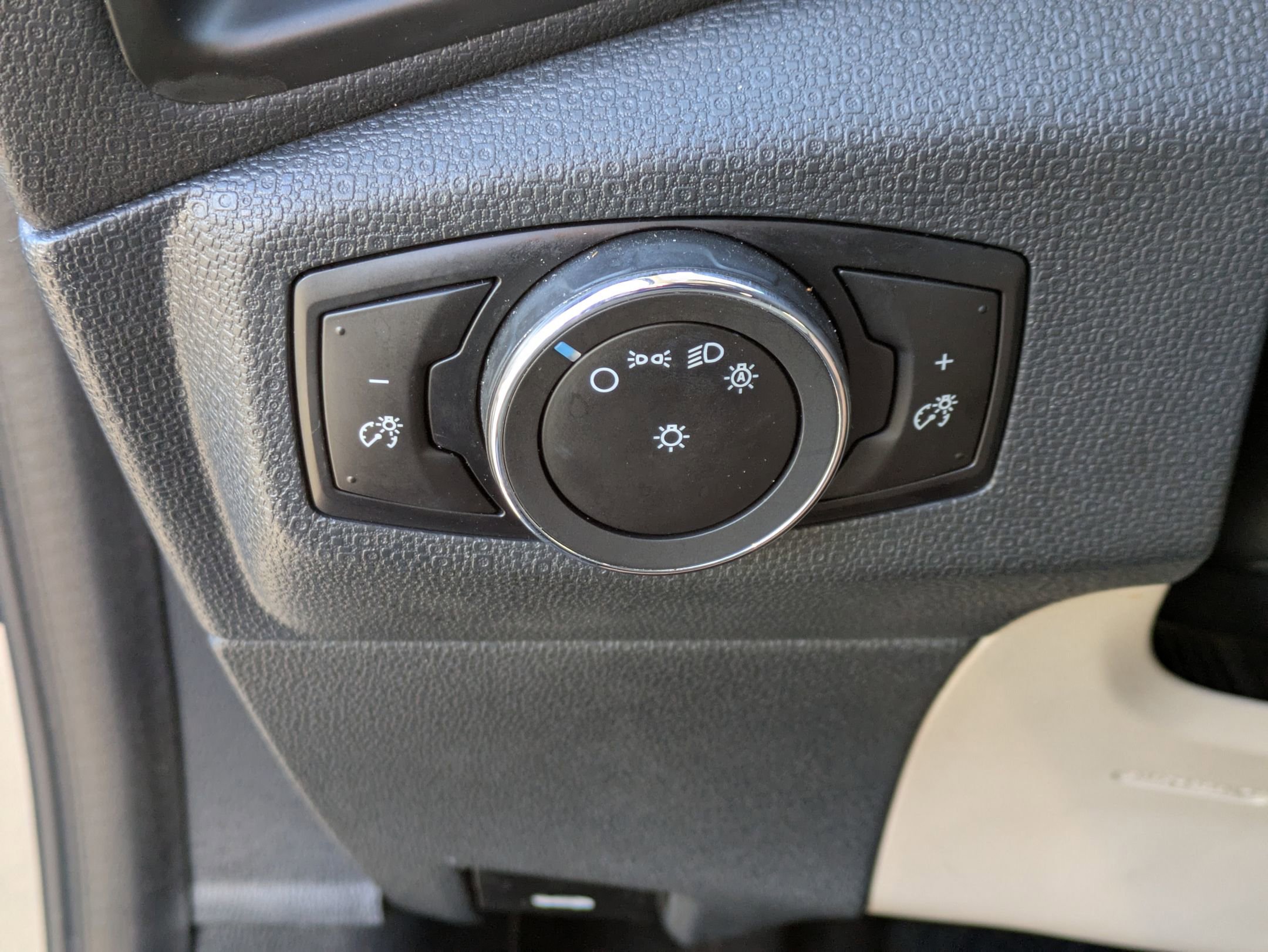 2021 Ford EcoSport S photo 11