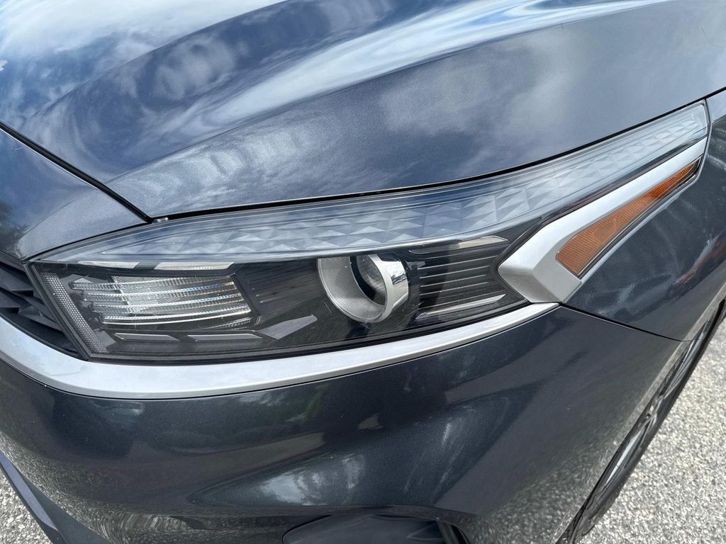 2022 Kia Forte LXS photo 8