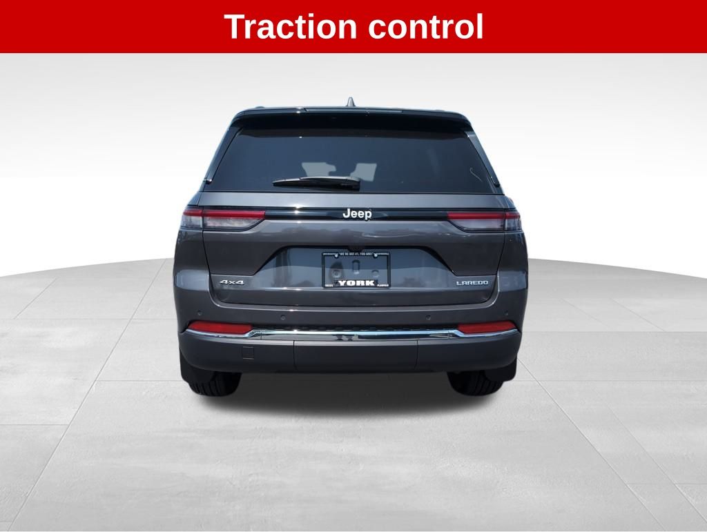 2025 Jeep Grand Cherokee Laredo X photo 3