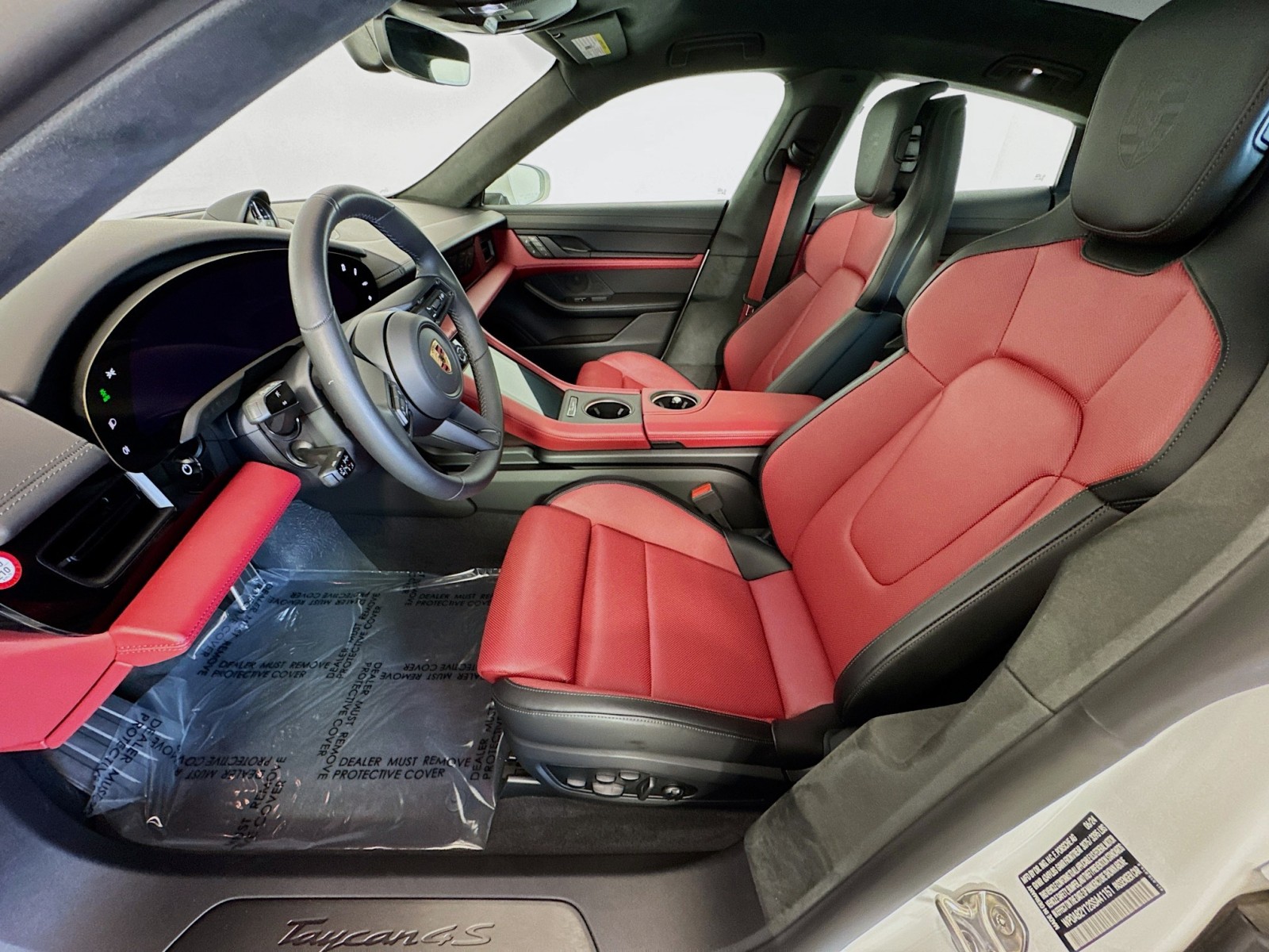 2025 Porsche Taycan 4S photo 5