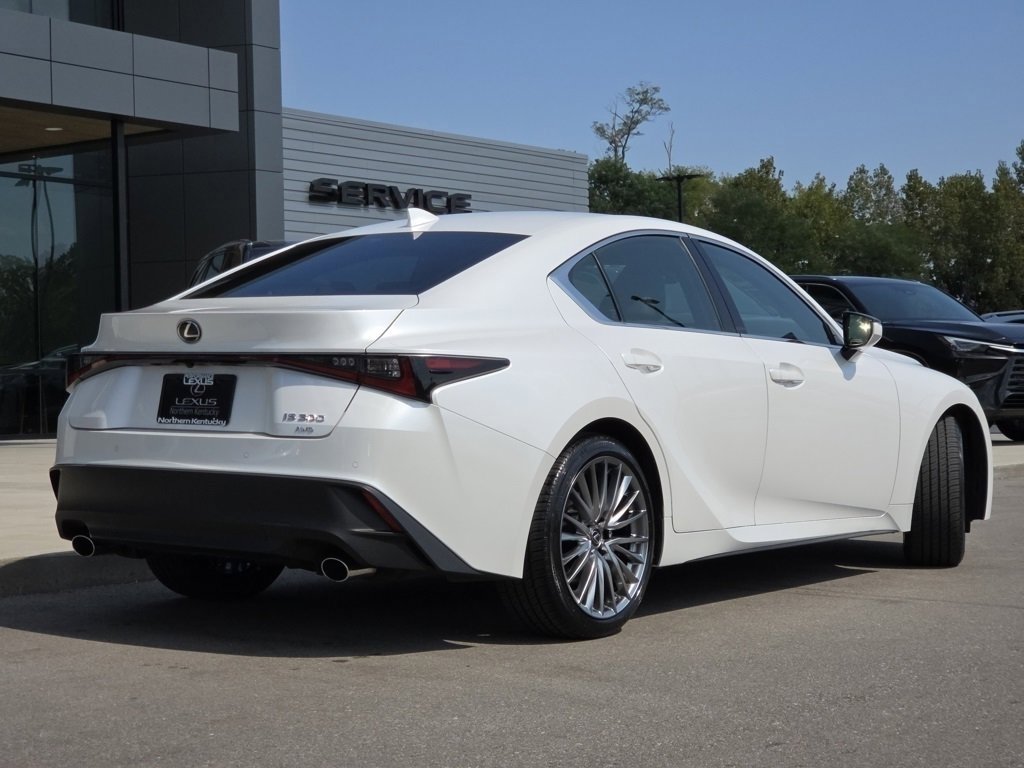 2022 Lexus IS 300 photo 25