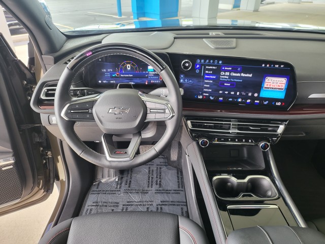 2024 Chevrolet Traverse Z71 photo 3