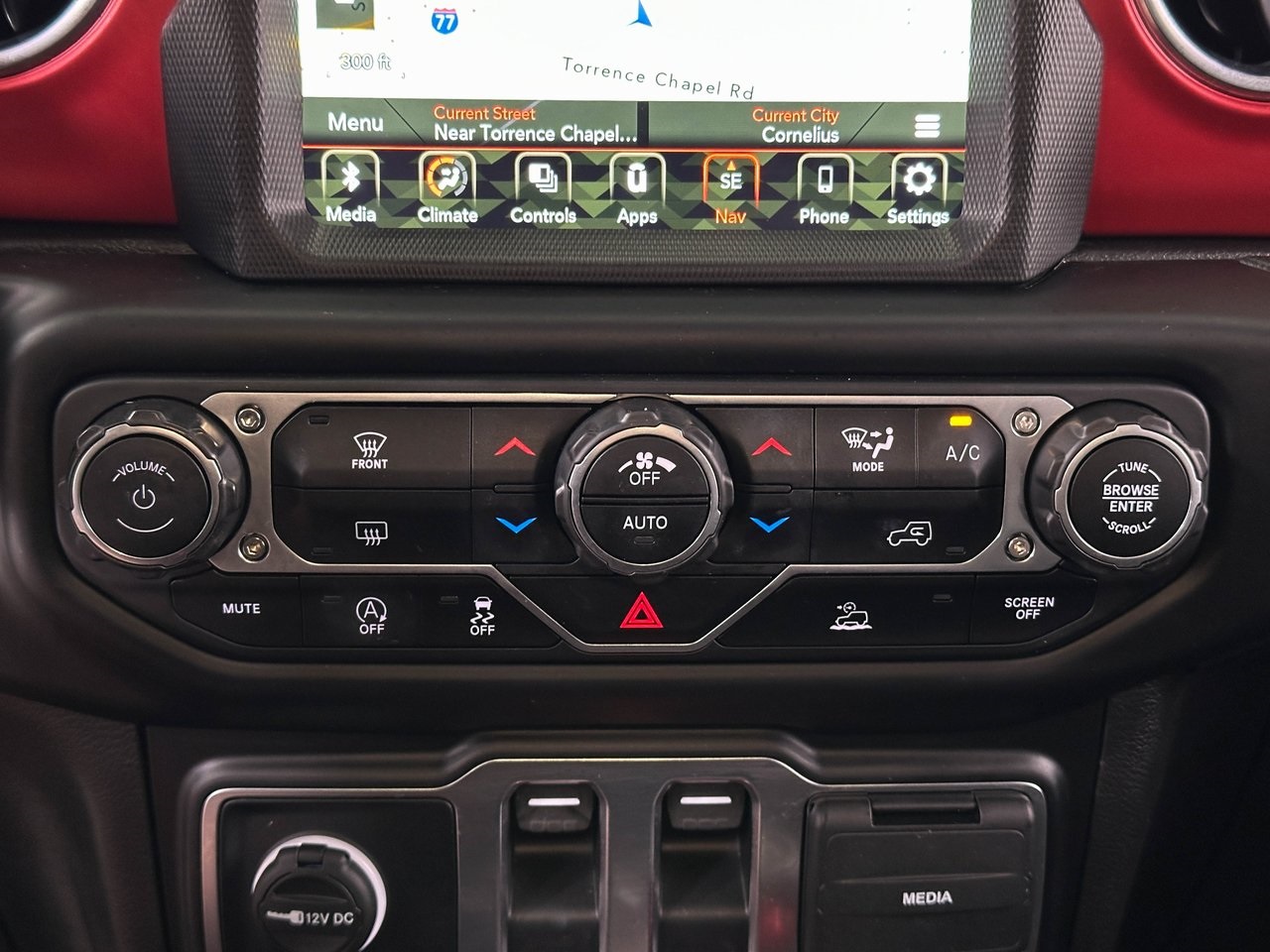 2022 Jeep Wrangler Rubicon photo 14