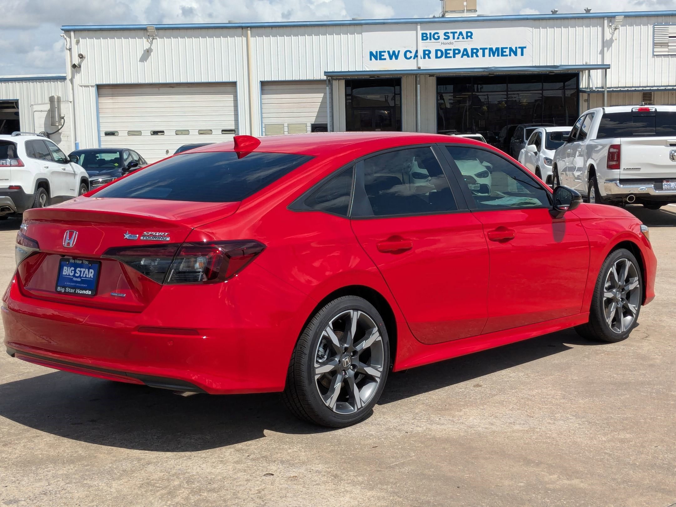 2025 Honda Civic Hybrid Sport Touring photo 4