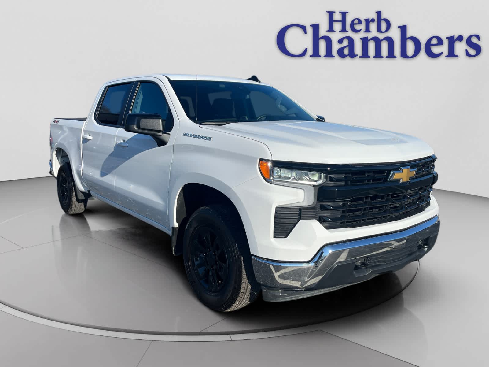 2025 Chevrolet Silverado LT's photo