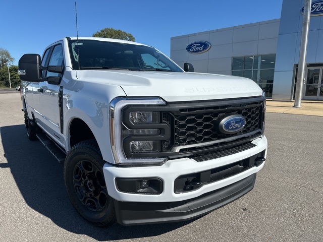 2026 Ford F-350 XL photo 4