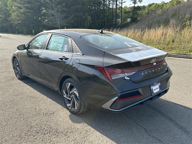 2025 Hyundai Elantra Hybrid Limited photo 4