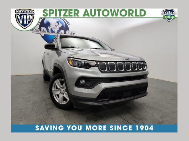 2022 Jeep Compass Latitude's photo