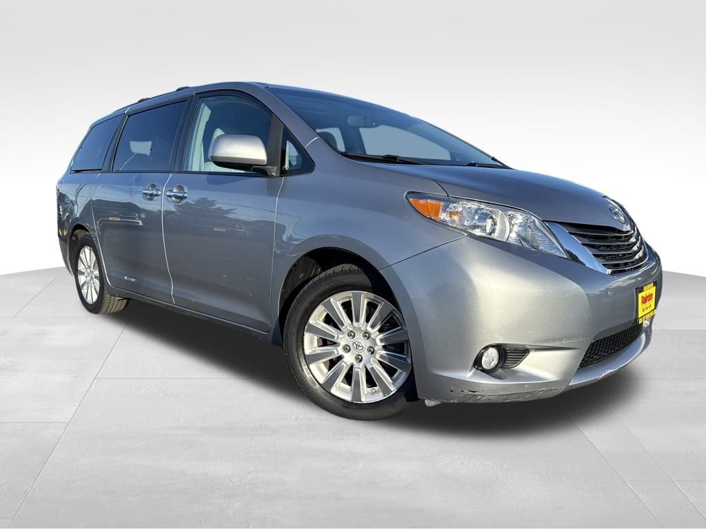 2012 Toyota Sienna XLE