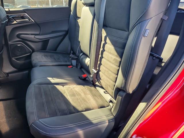 2025 MITSUBISHI OUTLANDER - Image 7