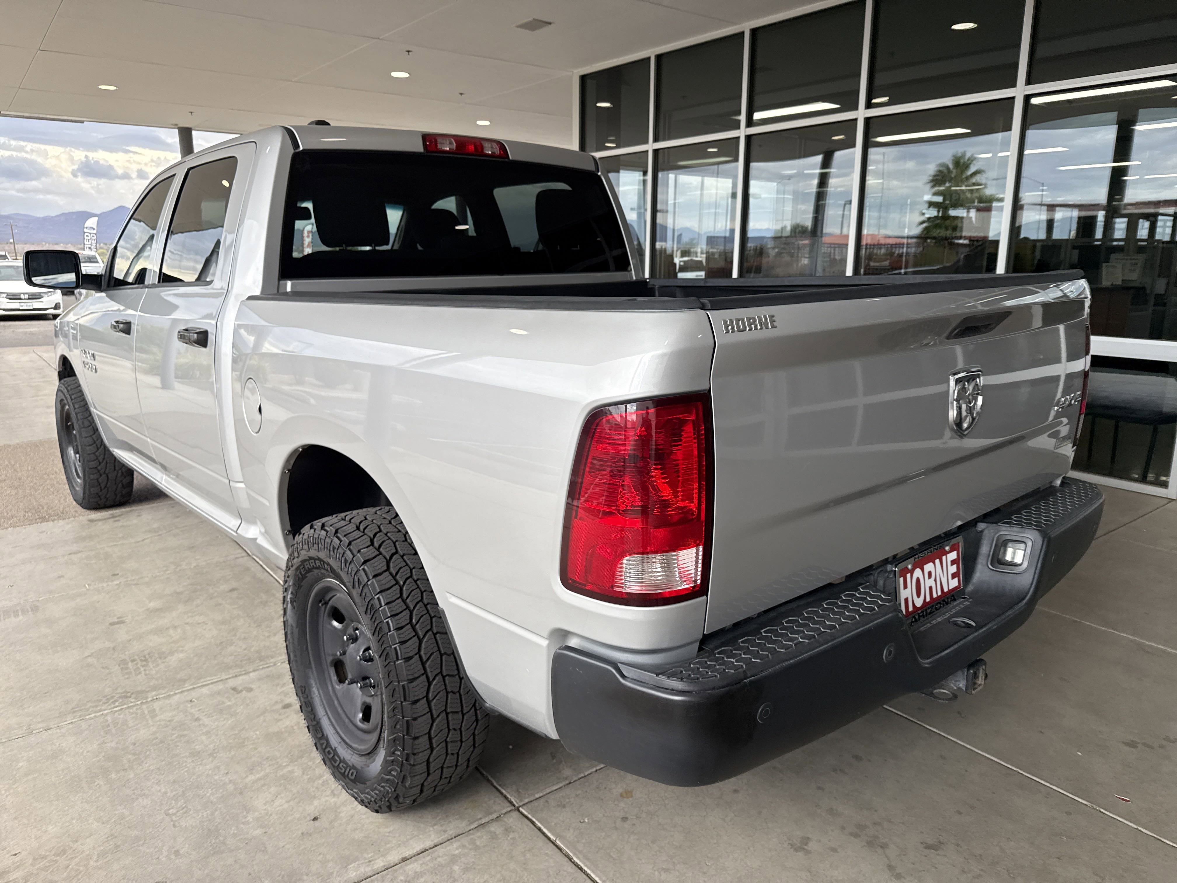 2014 Ram 1500 Tradesman photo 2
