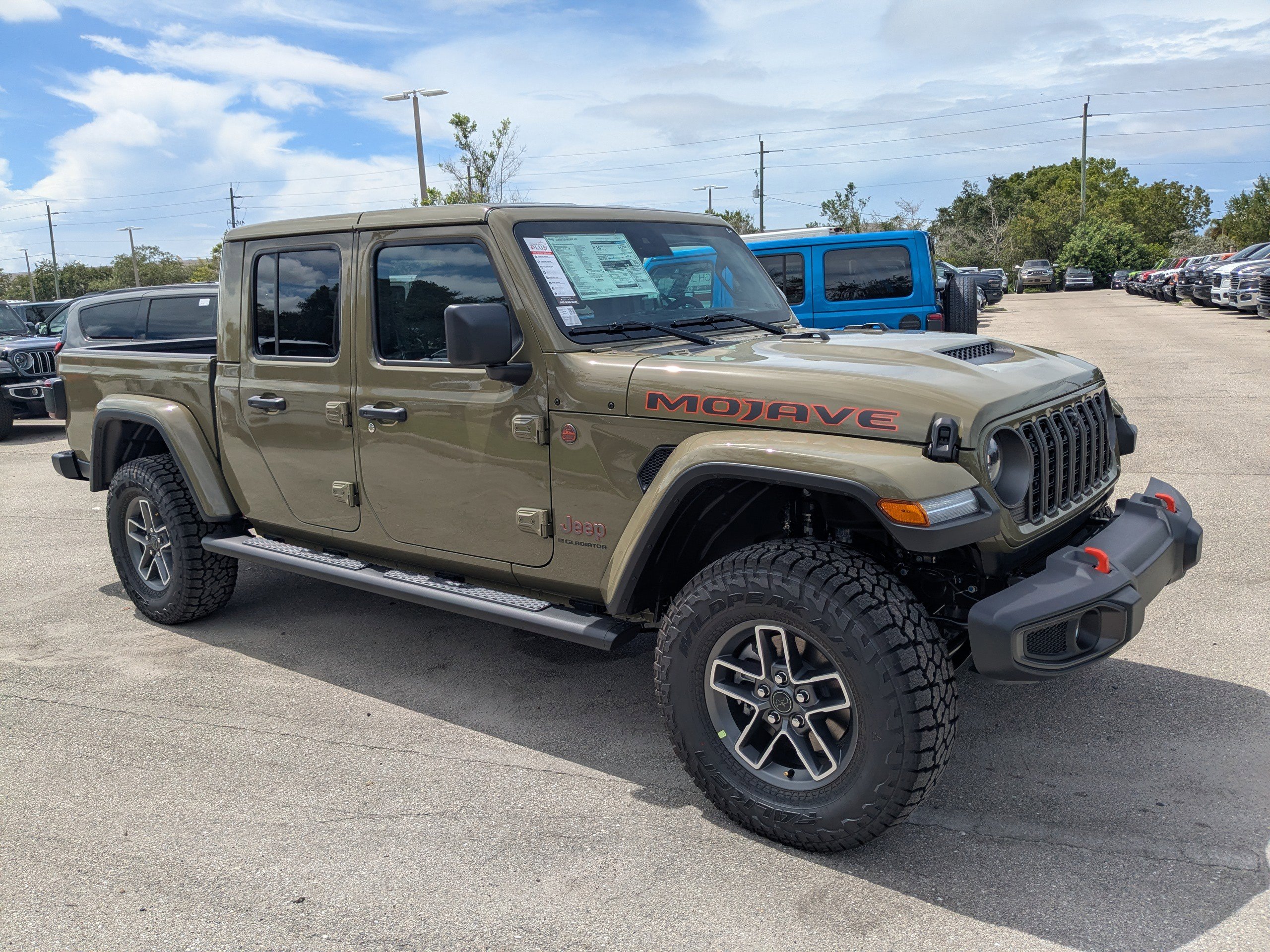 2025 Jeep Gladiator Mojave photo 2