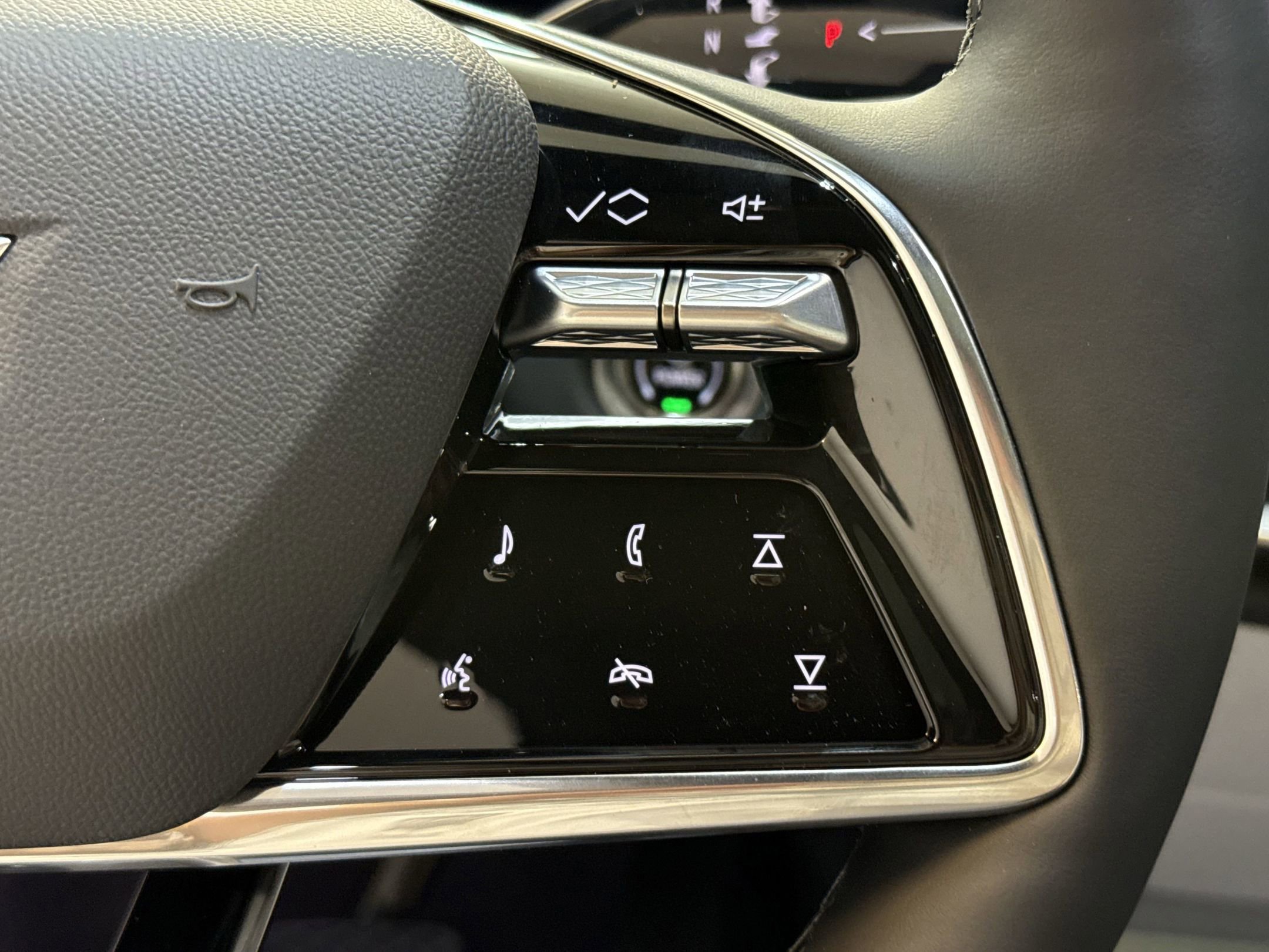 2025 Cadillac Lyriq Sport photo 26