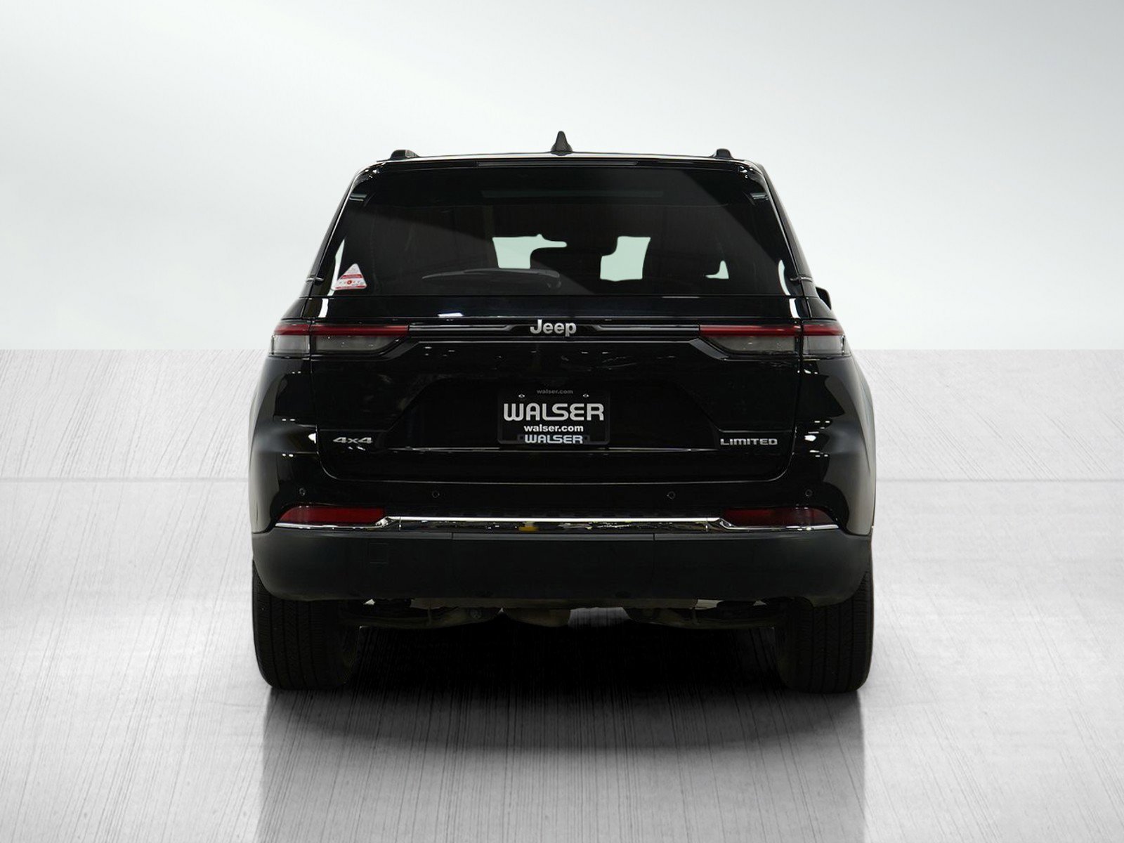 2024 Jeep Grand Cherokee Limited photo 2