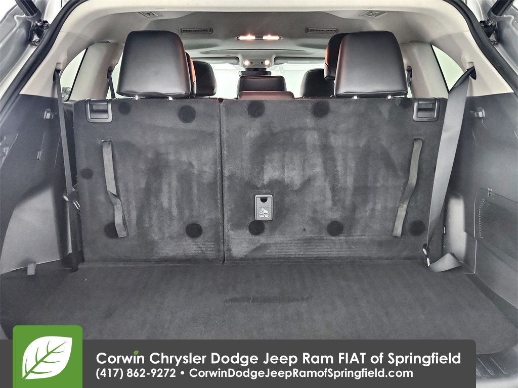 2022 Toyota Highlander XLE photo 29