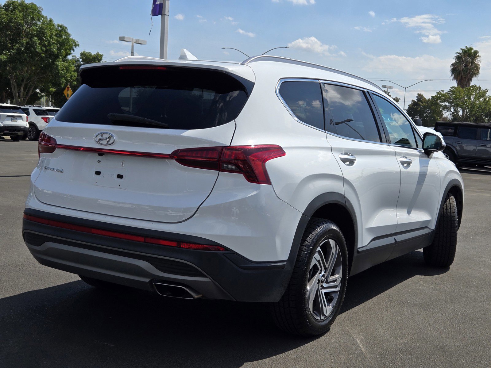 2023 Hyundai Santa Fe SEL photo 4
