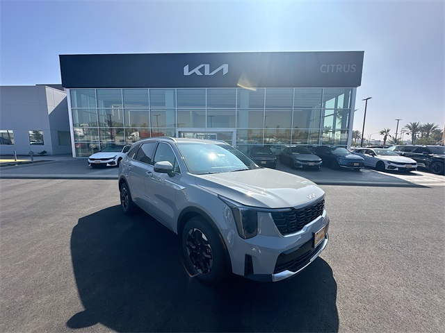 2026 Kia Sorento S's photo