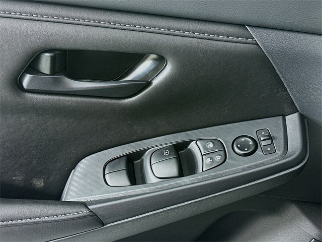 2025 Nissan Sentra S photo 16