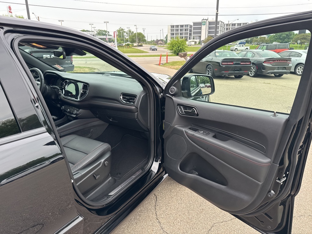 2025 Dodge Durango R/T Plus photo 33