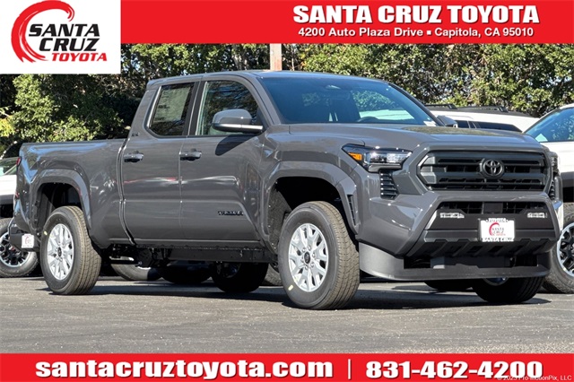 2025 Toyota Tacoma SR5's photo