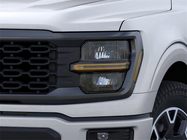 2025 Ford F-150 STX photo 17