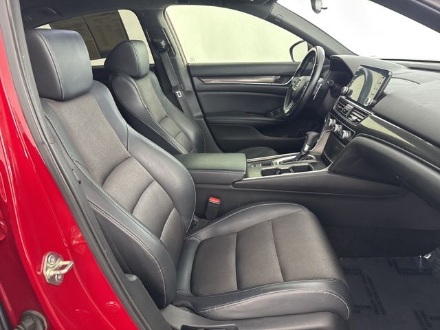 2018 Honda Accord Sport photo 19