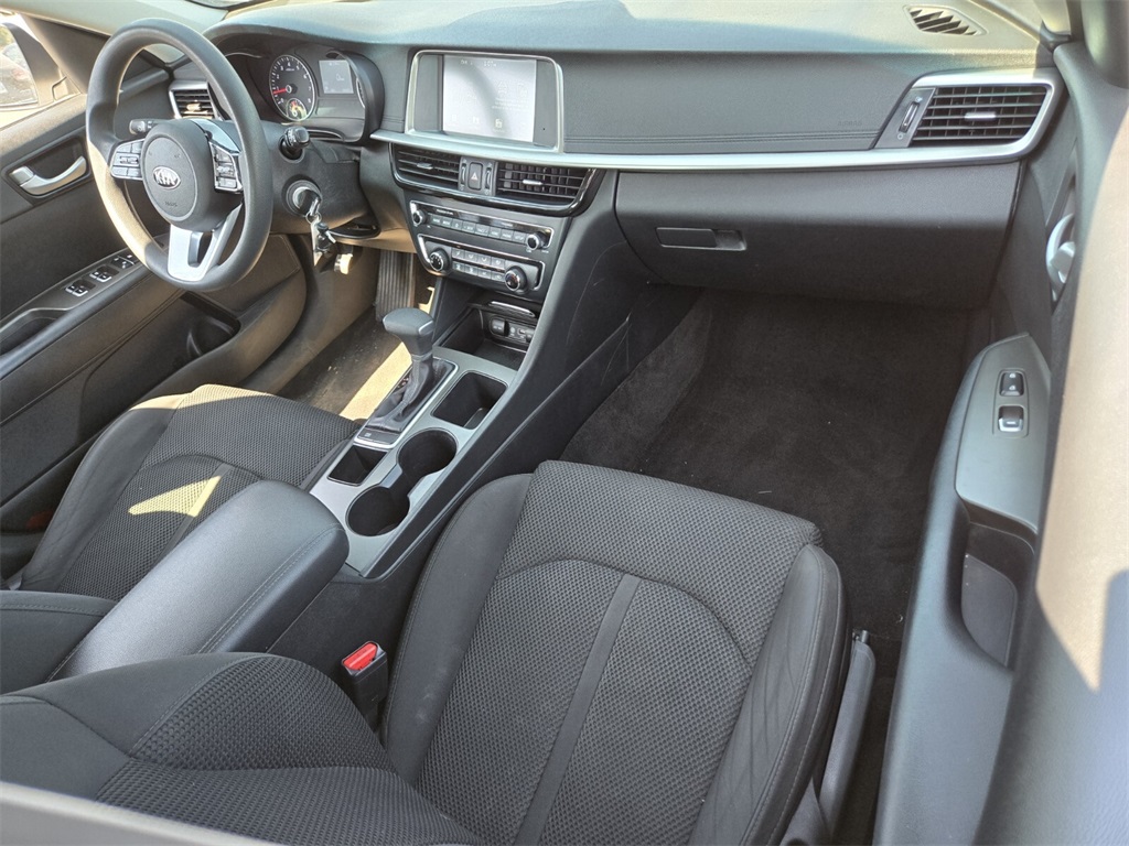 2019 Kia Optima LX photo 16