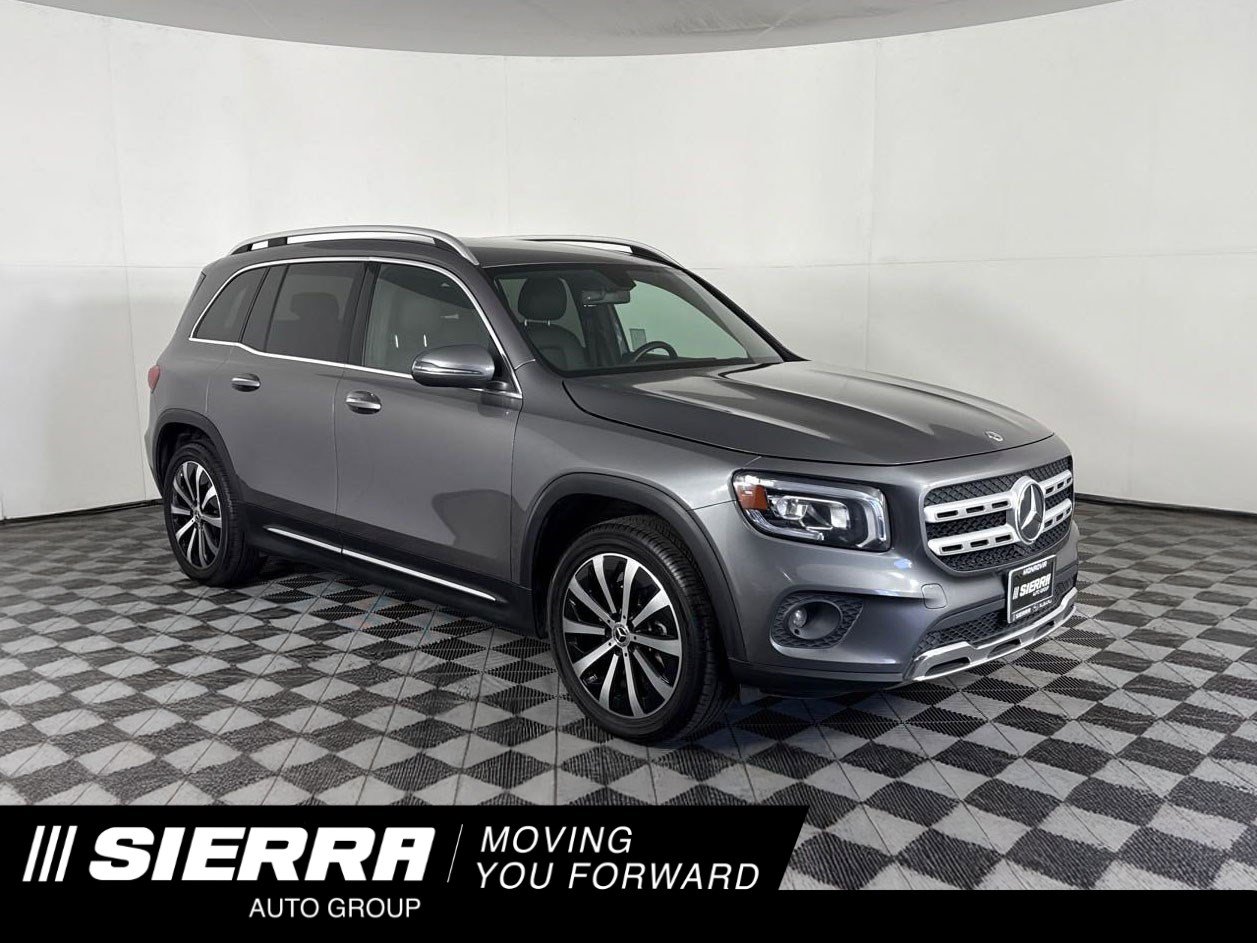 Used 2021 Gray Mercedes-Benz GLB 250 image 1