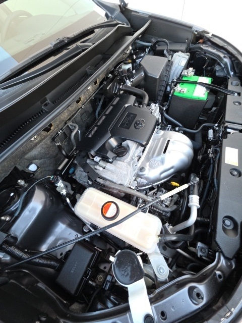2015 Toyota RAV4 XLE photo 26