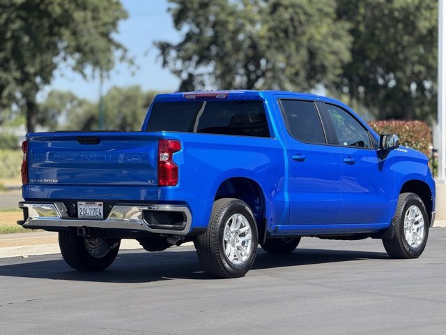 2025 Chevrolet Silverado 1500 LT photo 3