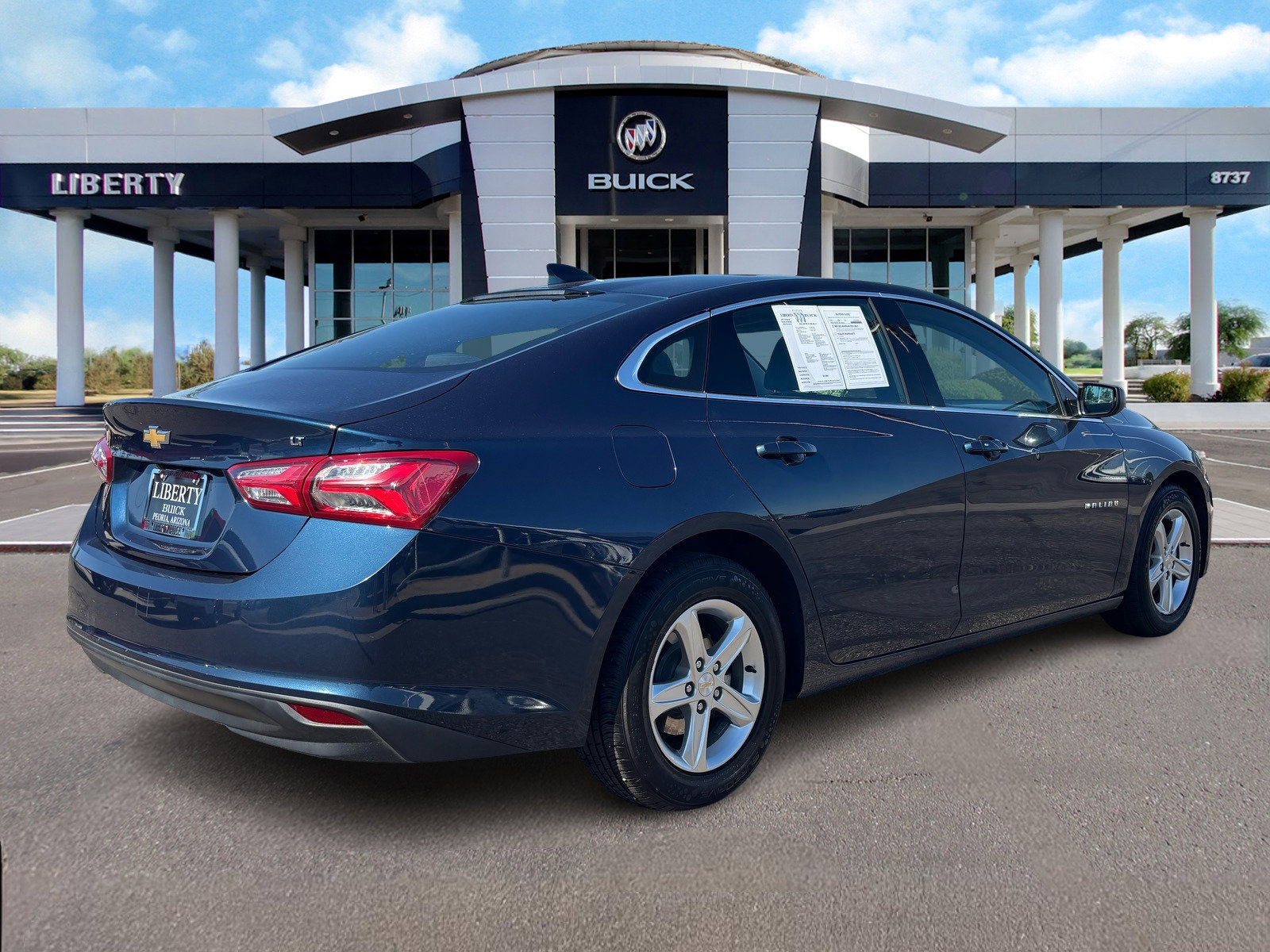 2022 Chevrolet Malibu 1LT photo 3