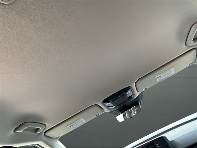 2024 Kia Carnival LX photo 37