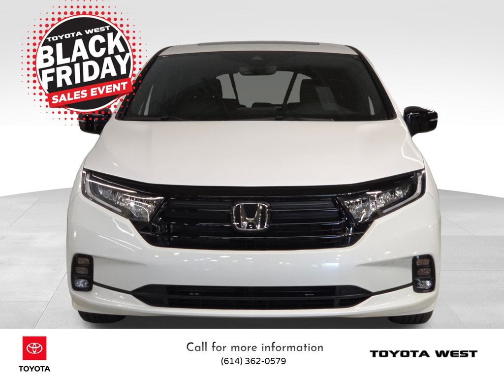 2024 Honda Odyssey Sport photo 2